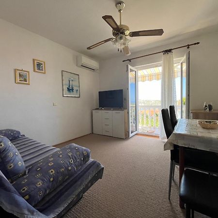 Apartments Vuksan Раб Екстериор снимка
